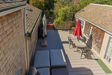 28 Commercial Street Provincetown MA 02657