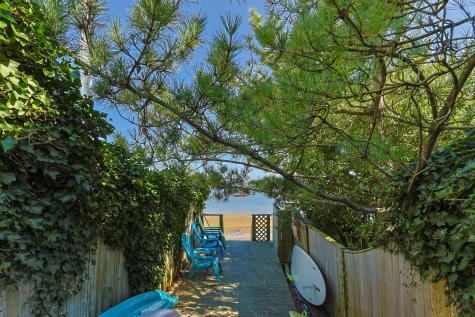 28 Commercial Street Provincetown MA 02657