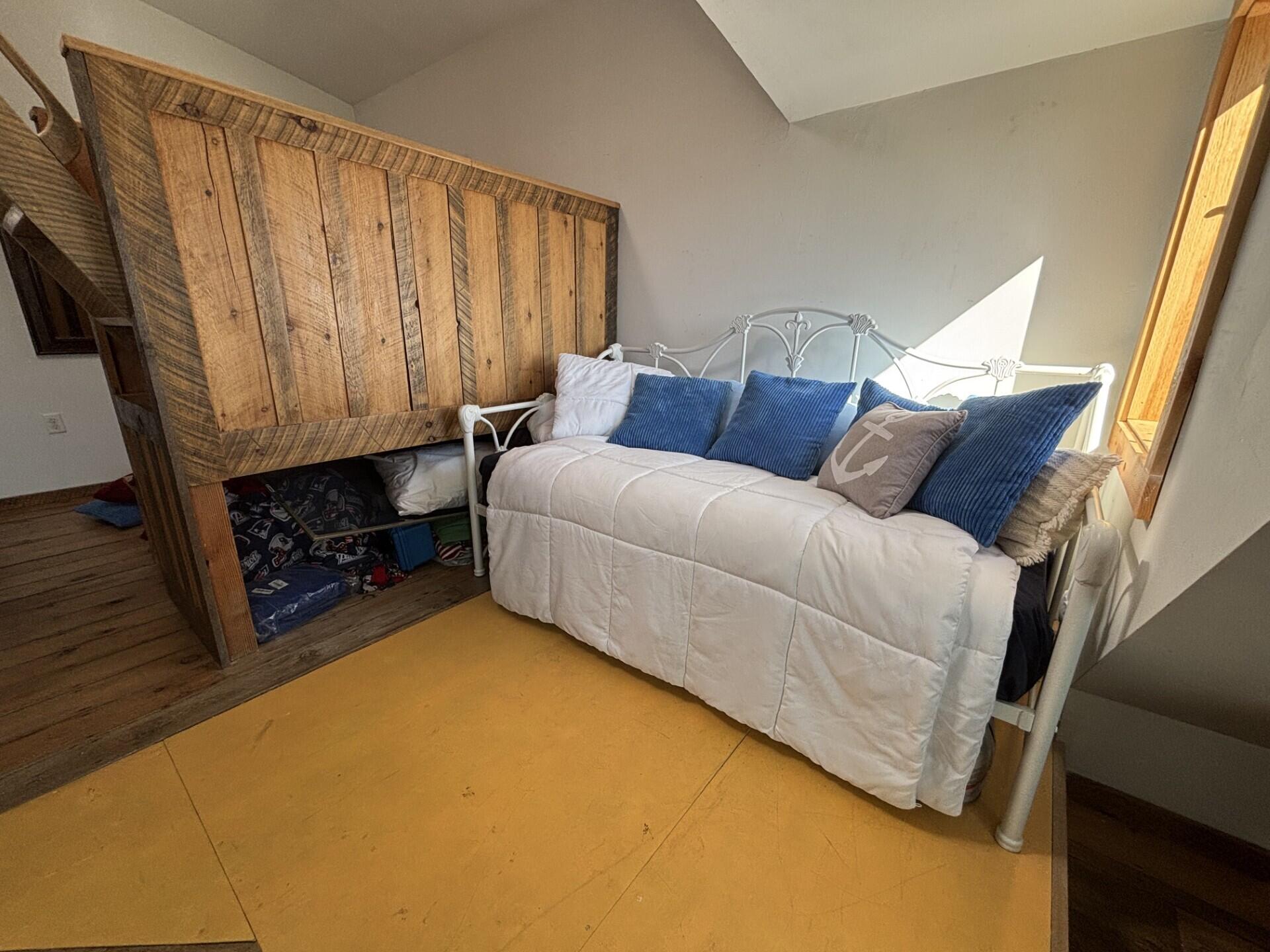37 Circuit Avenue Oak Bluffs MA 02557