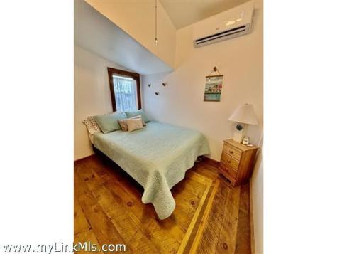 37 Circuit Avenue Oak Bluffs MA 02557