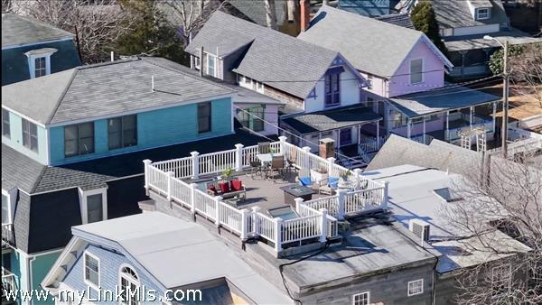 37 Circuit Avenue Oak Bluffs MA 02557
