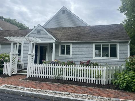 100 Mid-iron Way Mashpee MA 02649