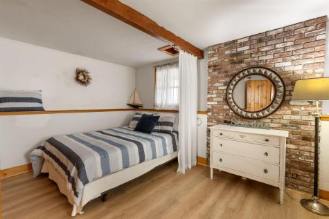 28 Crocker Drive Barnstable MA 02601