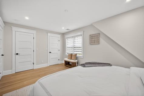 255 Old Main Road Falmouth MA 02556