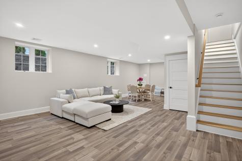 255 Old Main Road Falmouth MA 02556