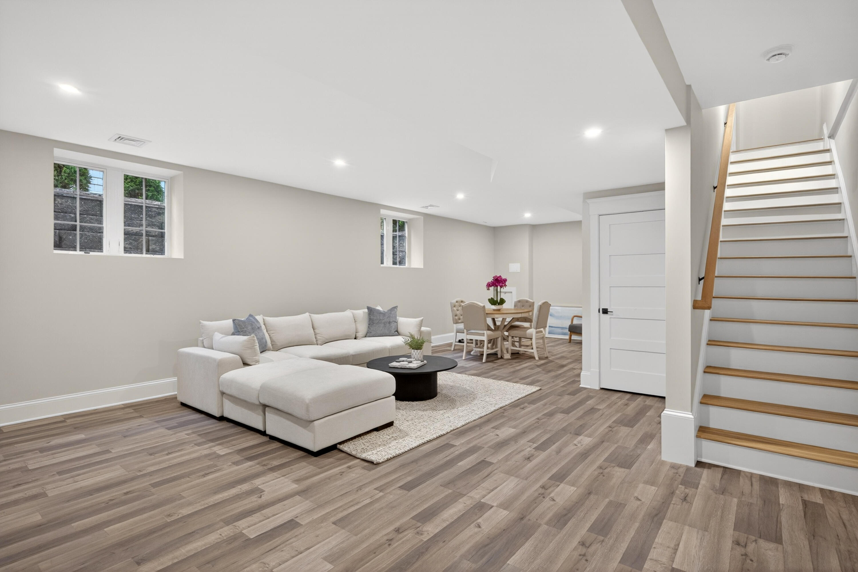255 Old Main Road Falmouth MA 02556