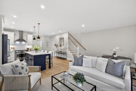 255 Old Main Road Falmouth MA 02556