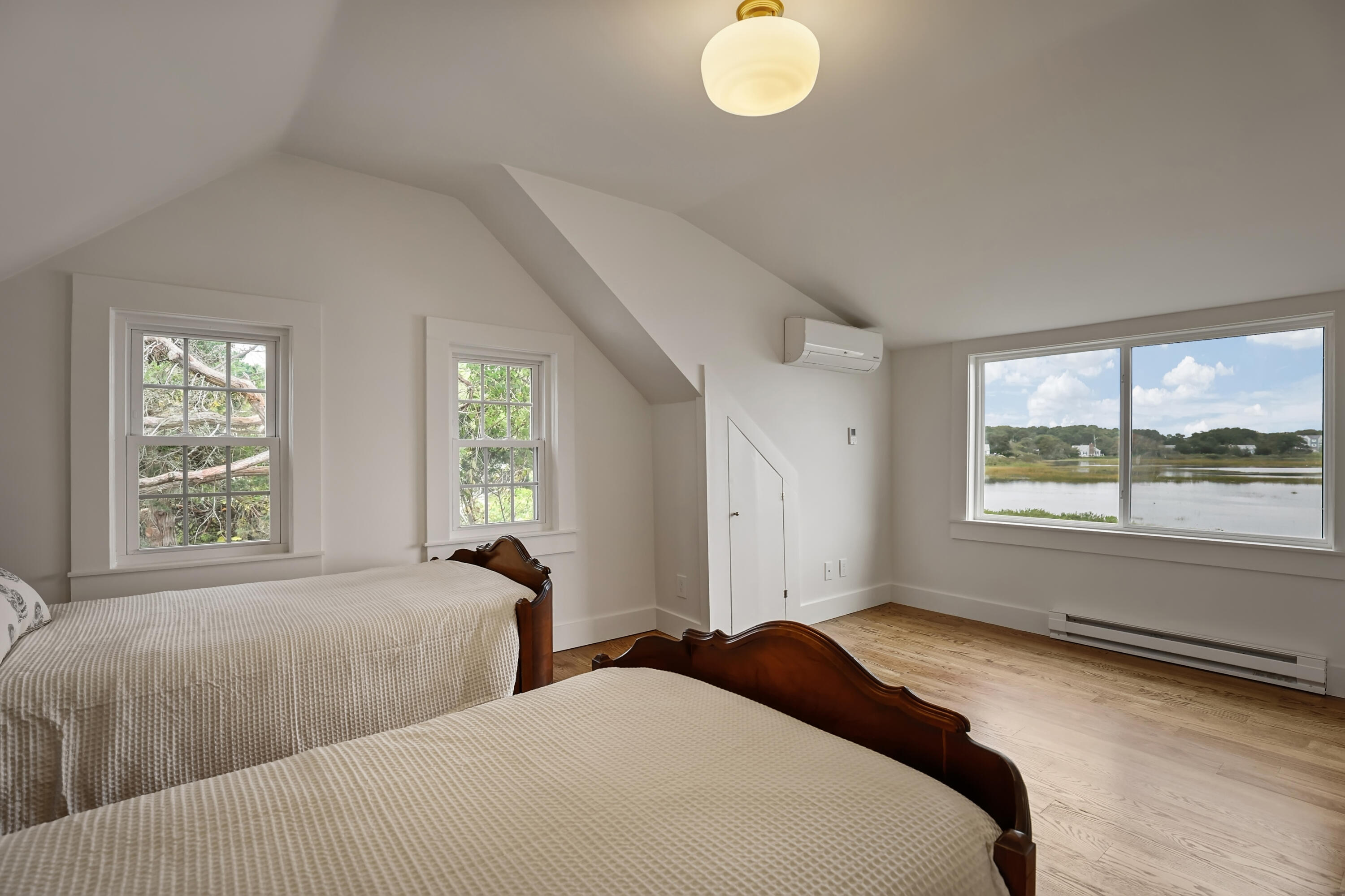 184 South Sea Avenue West Yarmouth MA 02673
