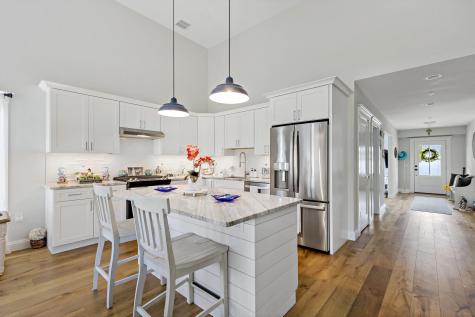 10 Bank Street Eastham MA 02642