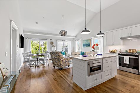 10 Bank Street Eastham MA 02642