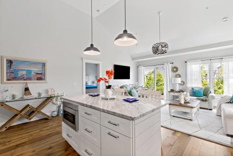 10 Bank Street Eastham MA 02642