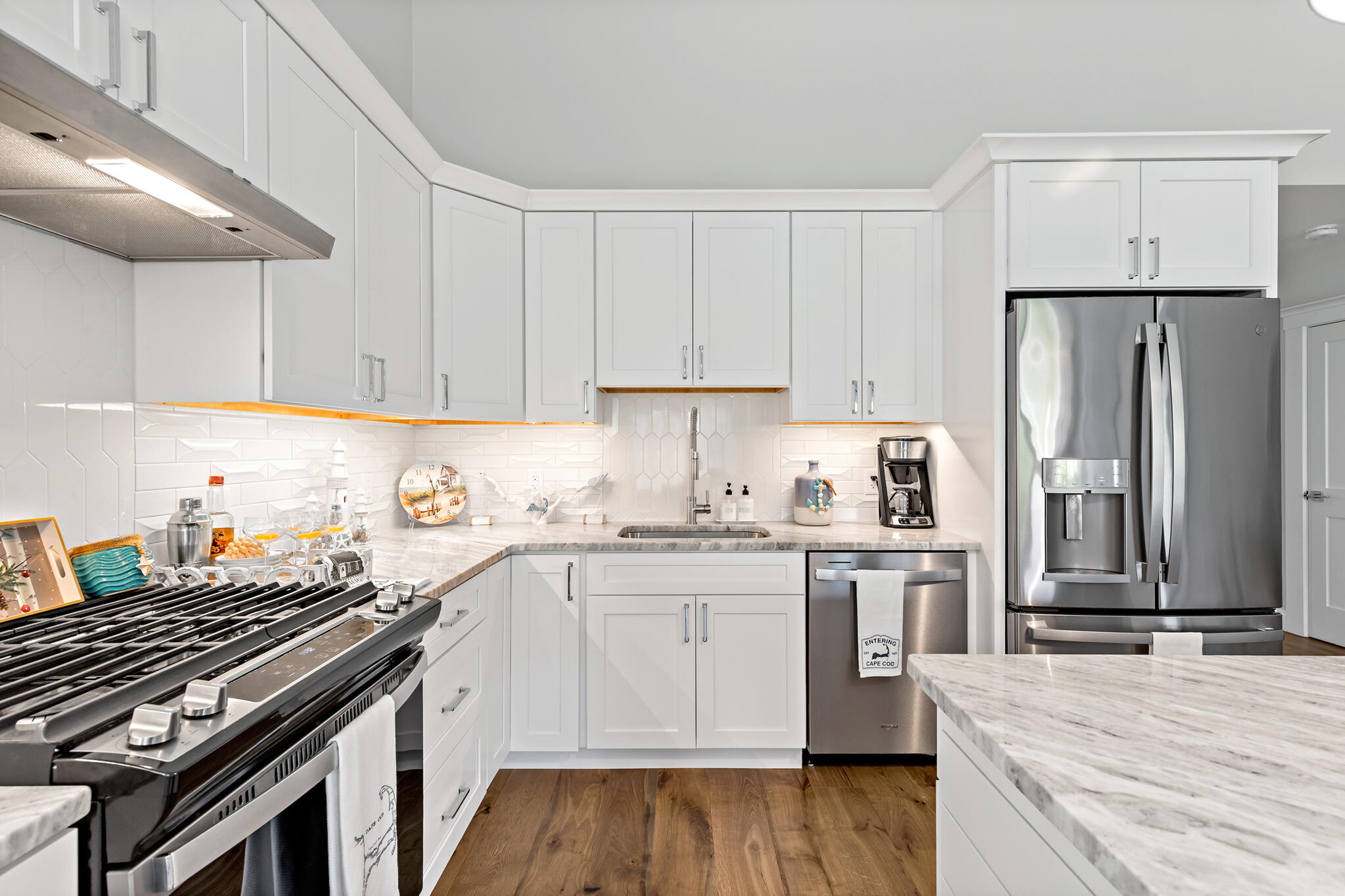 10 Bank Street Eastham MA 02642