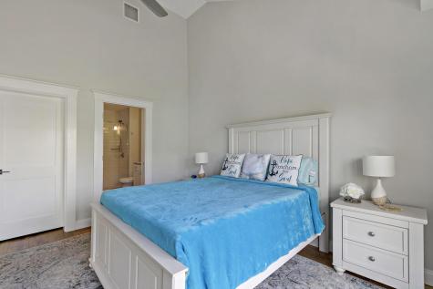 10 Bank Street Eastham MA 02642