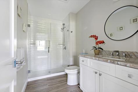 10 Bank Street Eastham MA 02642