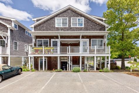 34 Conwell Street Provincetown MA 02657