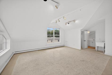 34 Conwell Street Provincetown MA 02657