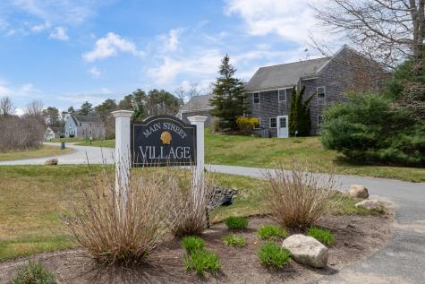 7 Schooner Lane Mashpee MA 02649