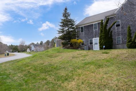 7 Schooner Lane Mashpee MA 02649