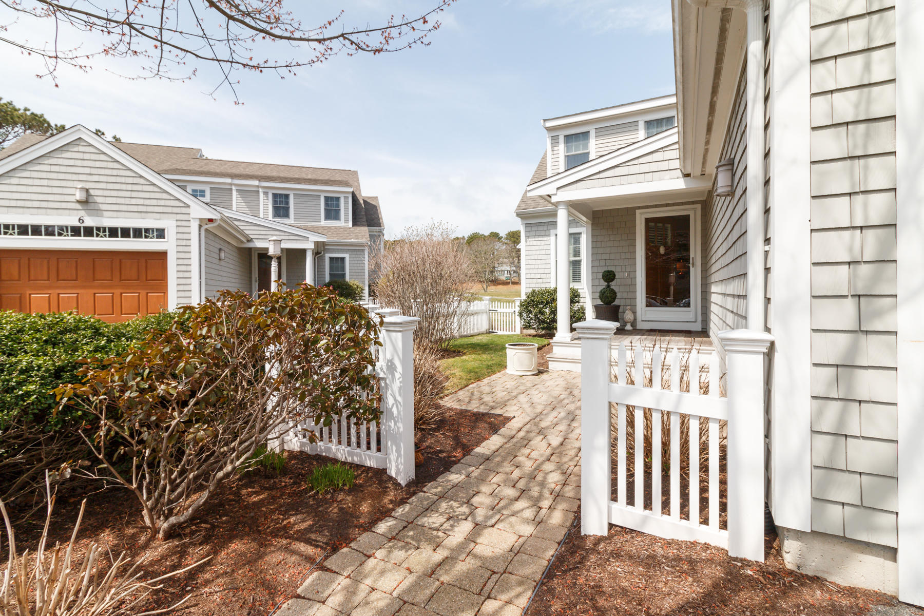 8 Northwest Landing Mashpee MA 02649
