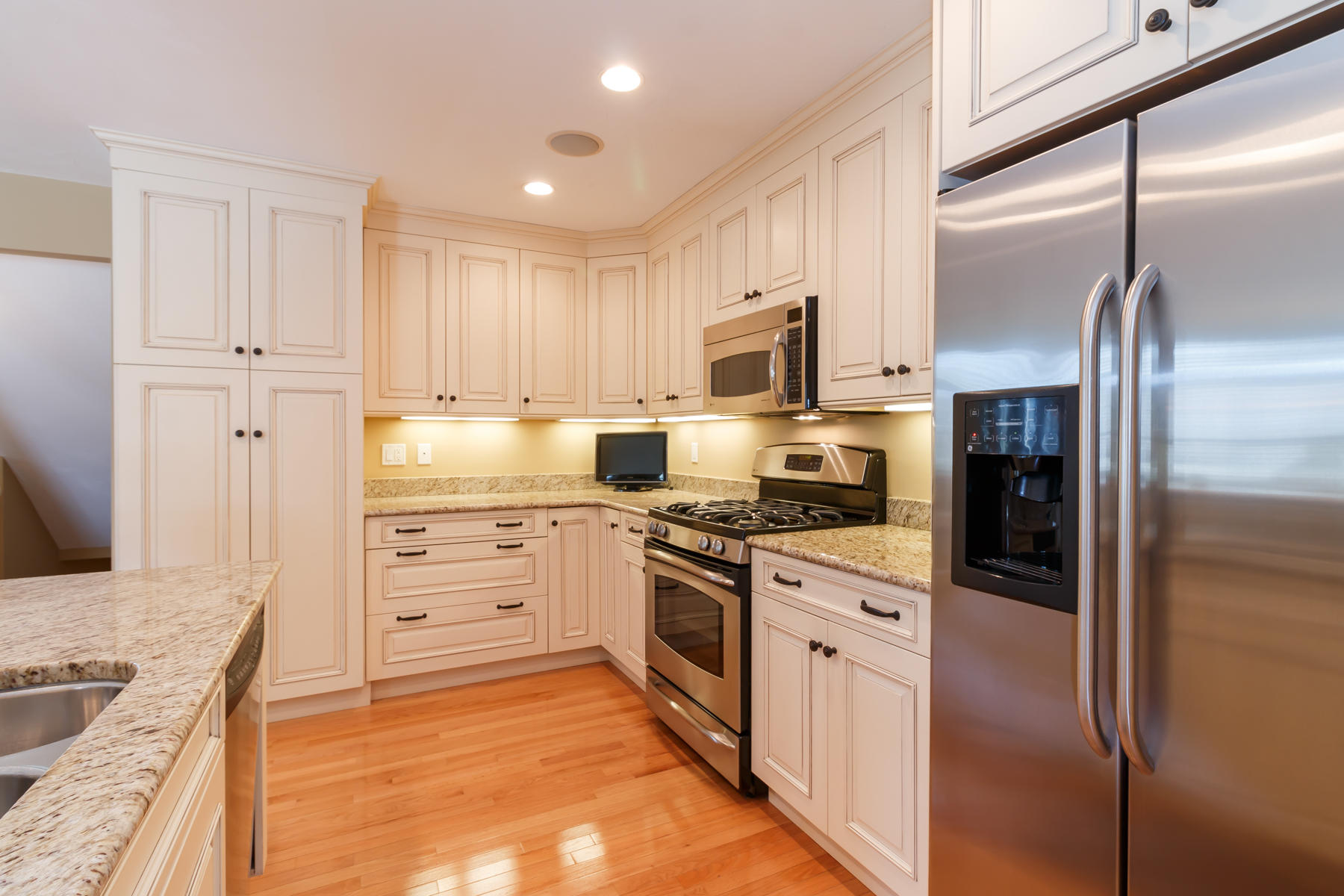 8 Northwest Landing Mashpee MA 02649