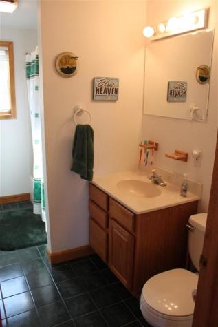 670 Shore Road MA 02652
