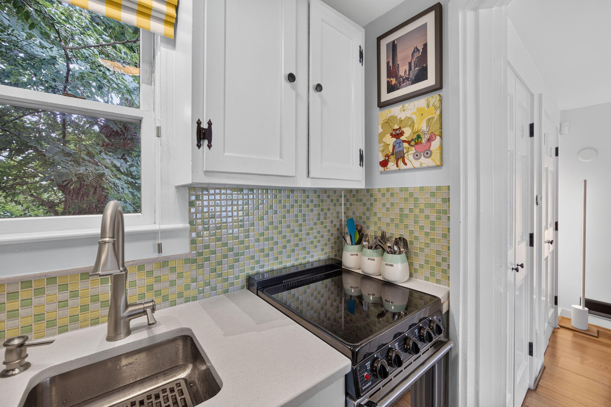 15 Cottage Street Provincetown MA 02657