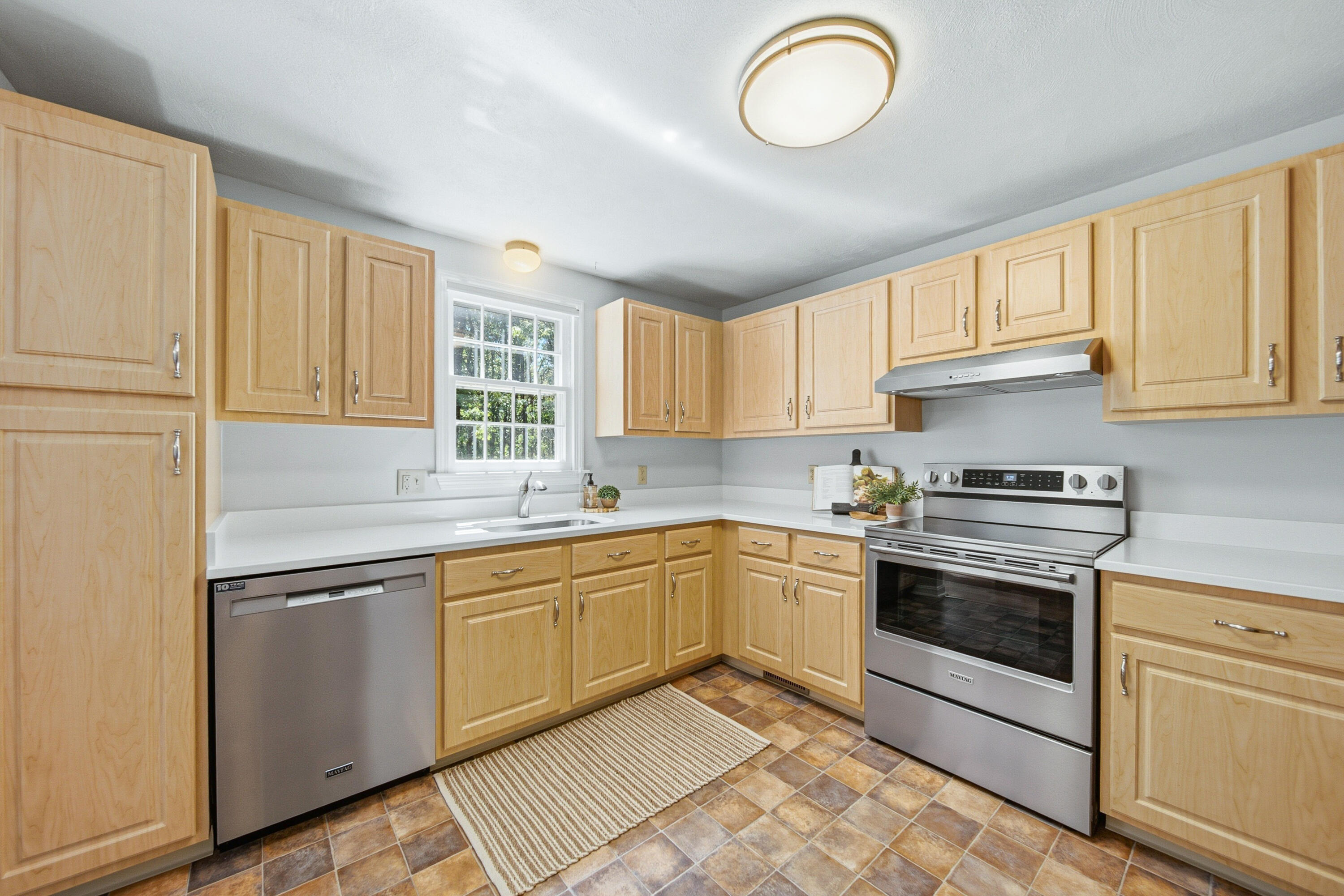 245 W Great Western Road Yarmouth MA 02675