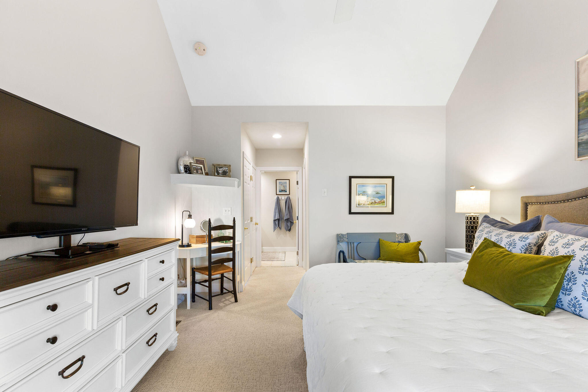 31 Stratford Ridge Mashpee MA 02649