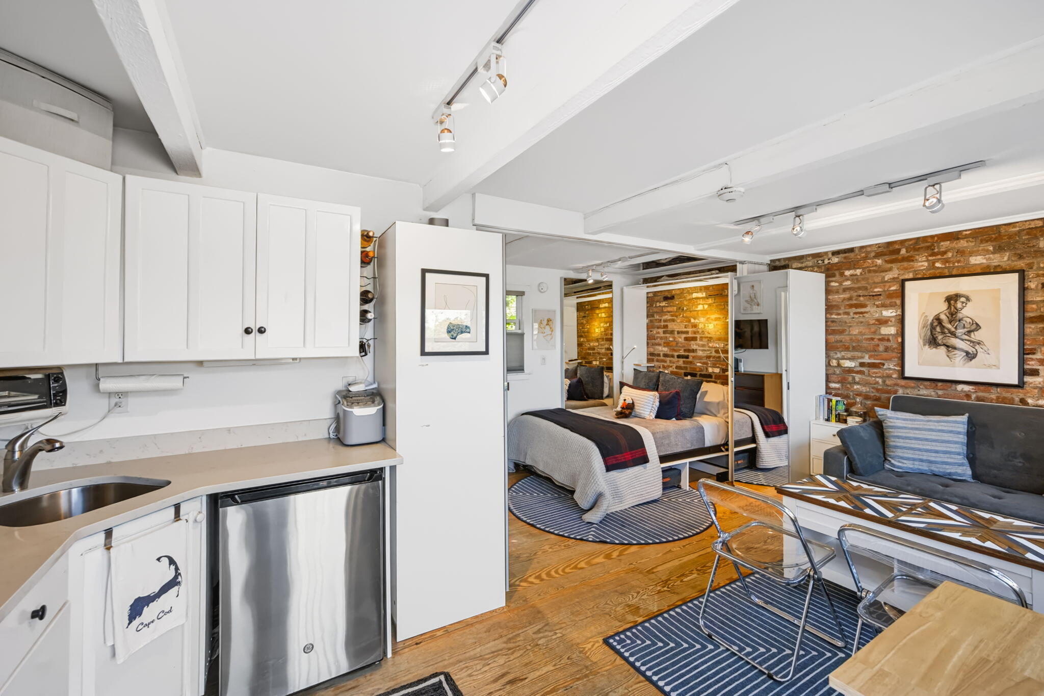 177 Bradford Street Provincetown MA 02657
