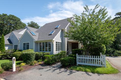 68 Gold Leaf Lane Mashpee MA 02649
