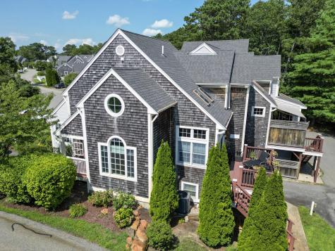 68 Gold Leaf Lane Mashpee MA 02649