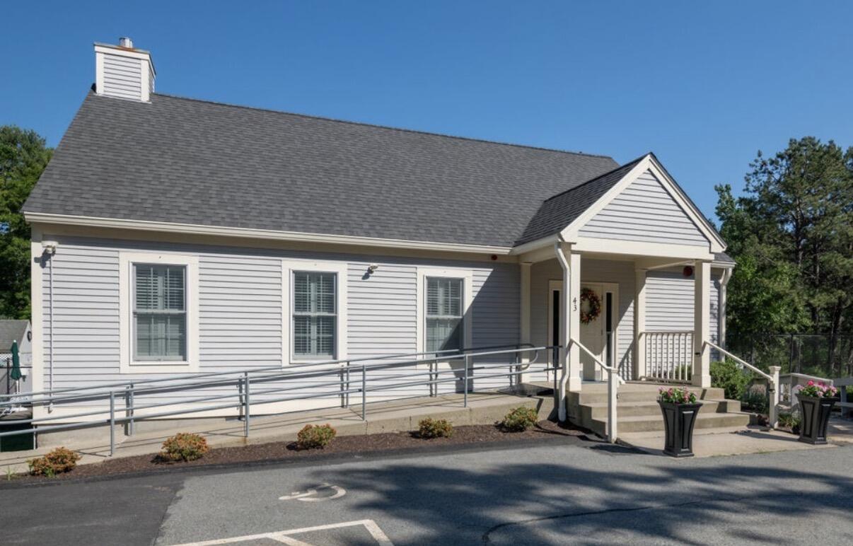 68 Gold Leaf Lane Mashpee MA 02649