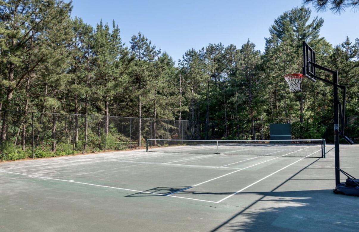 68 Gold Leaf Lane Mashpee MA 02649