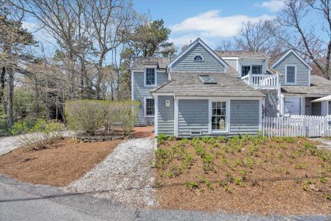 28 Flying Cloud Circle Mashpee MA 02649