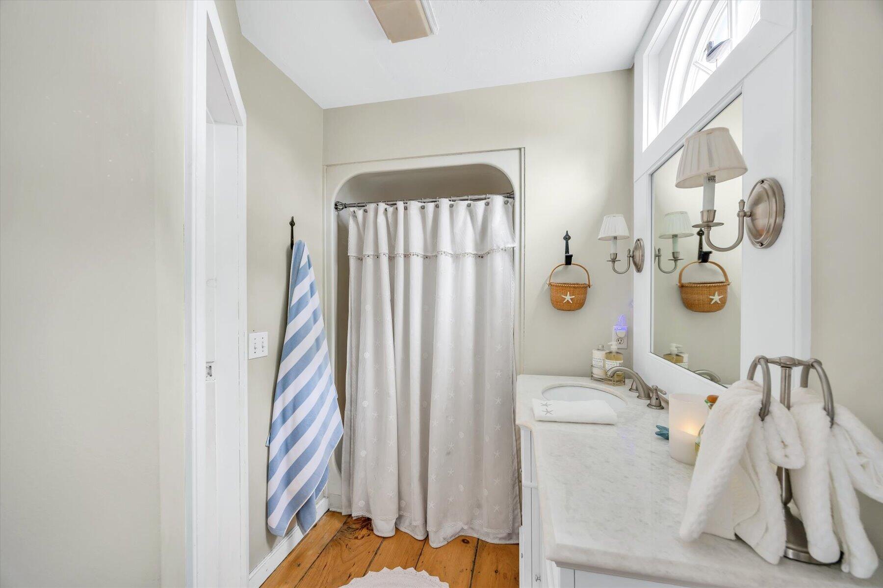 28 Flying Cloud Circle Mashpee MA 02649