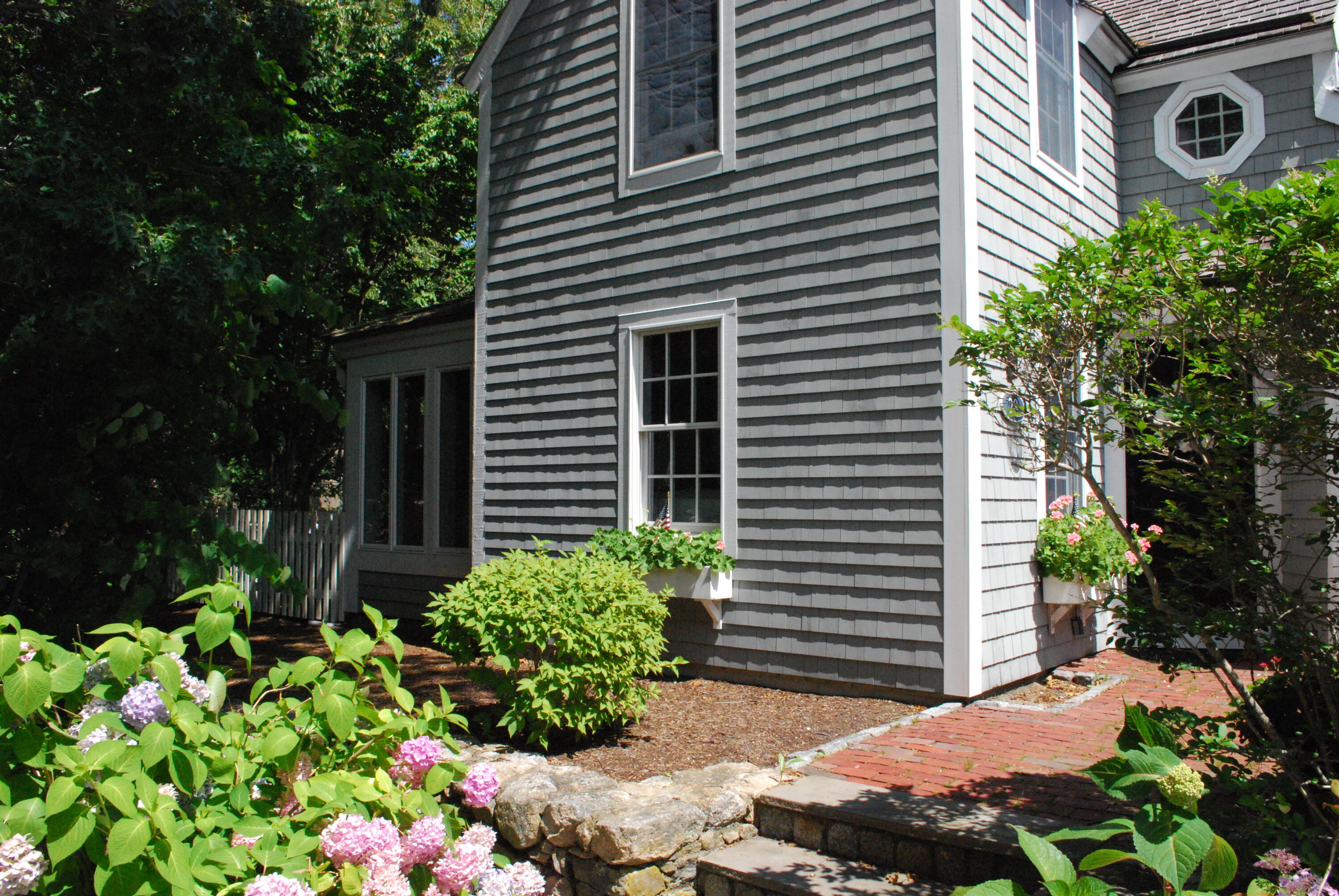 28 Flying Cloud Circle Mashpee MA 02649