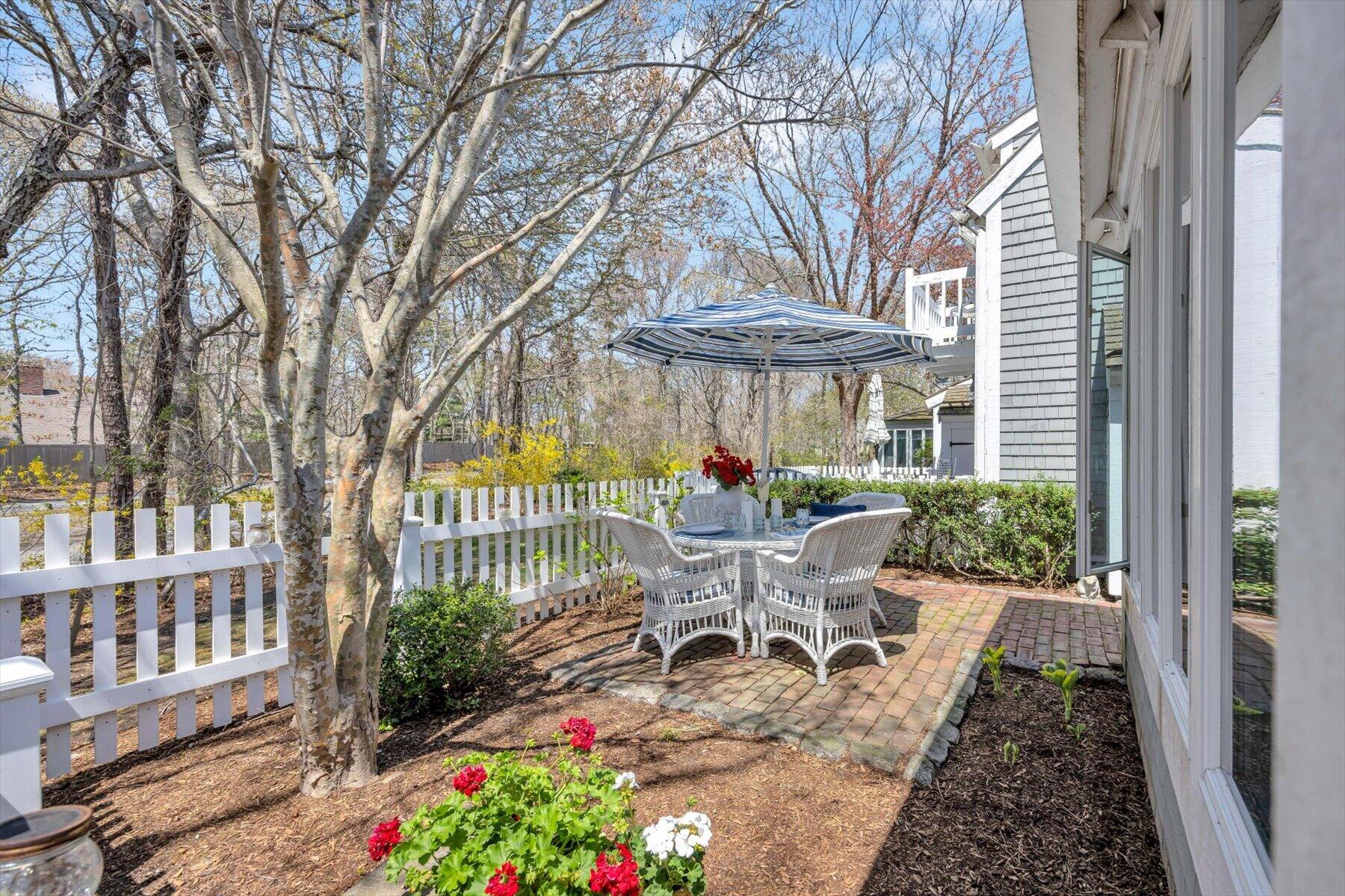 28 Flying Cloud Circle Mashpee MA 02649