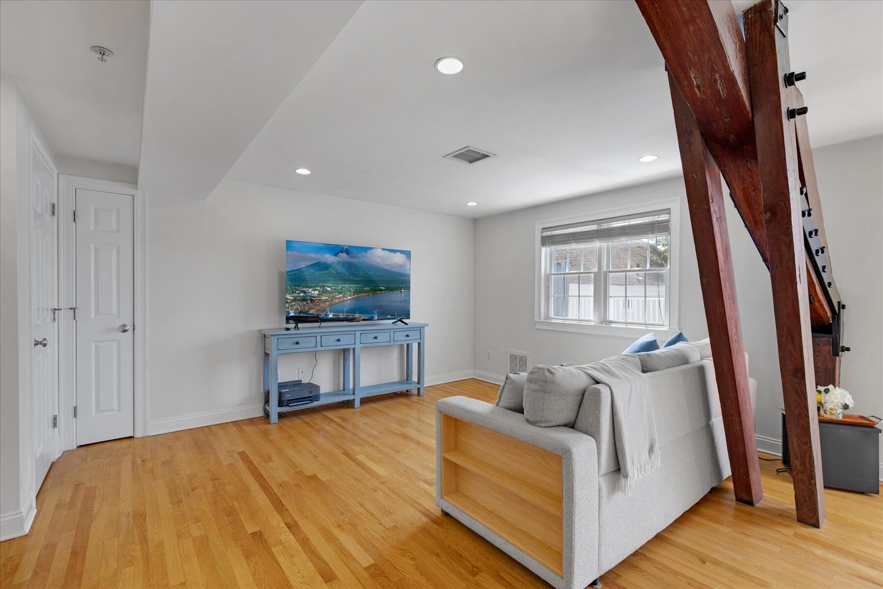 615 Main Street Hyannis MA 02601