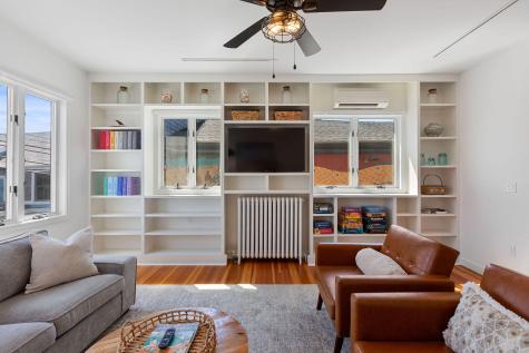 290 Commercial Street Provincetown MA 02657