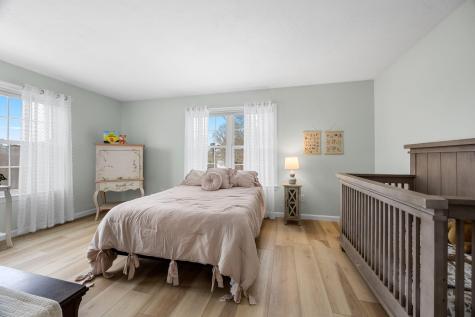 32 Carleton Street Wareham MA 02558