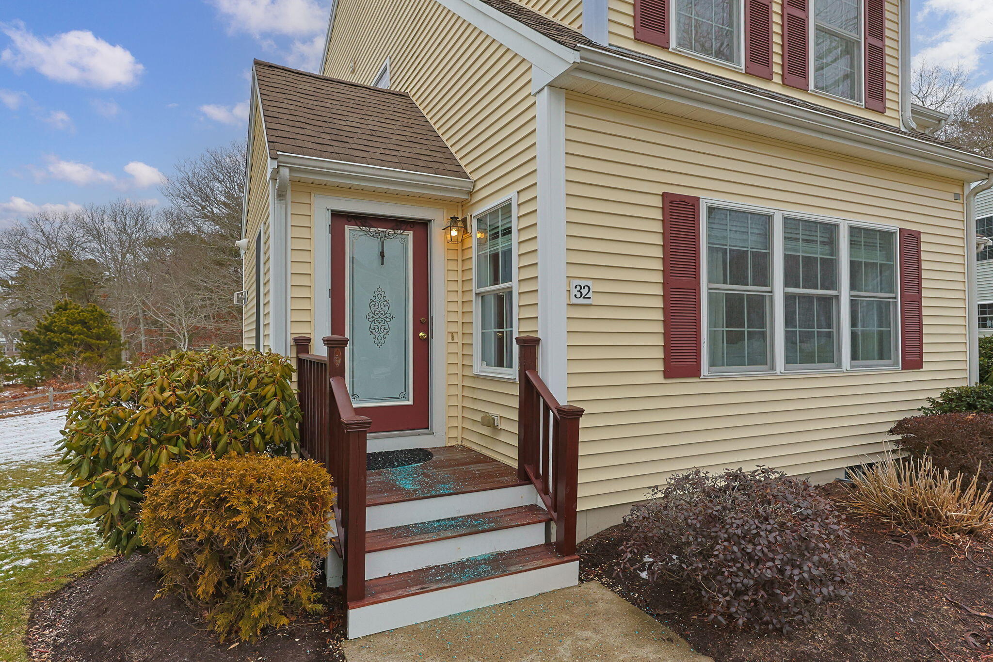 32 Carleton Street Wareham MA 02558