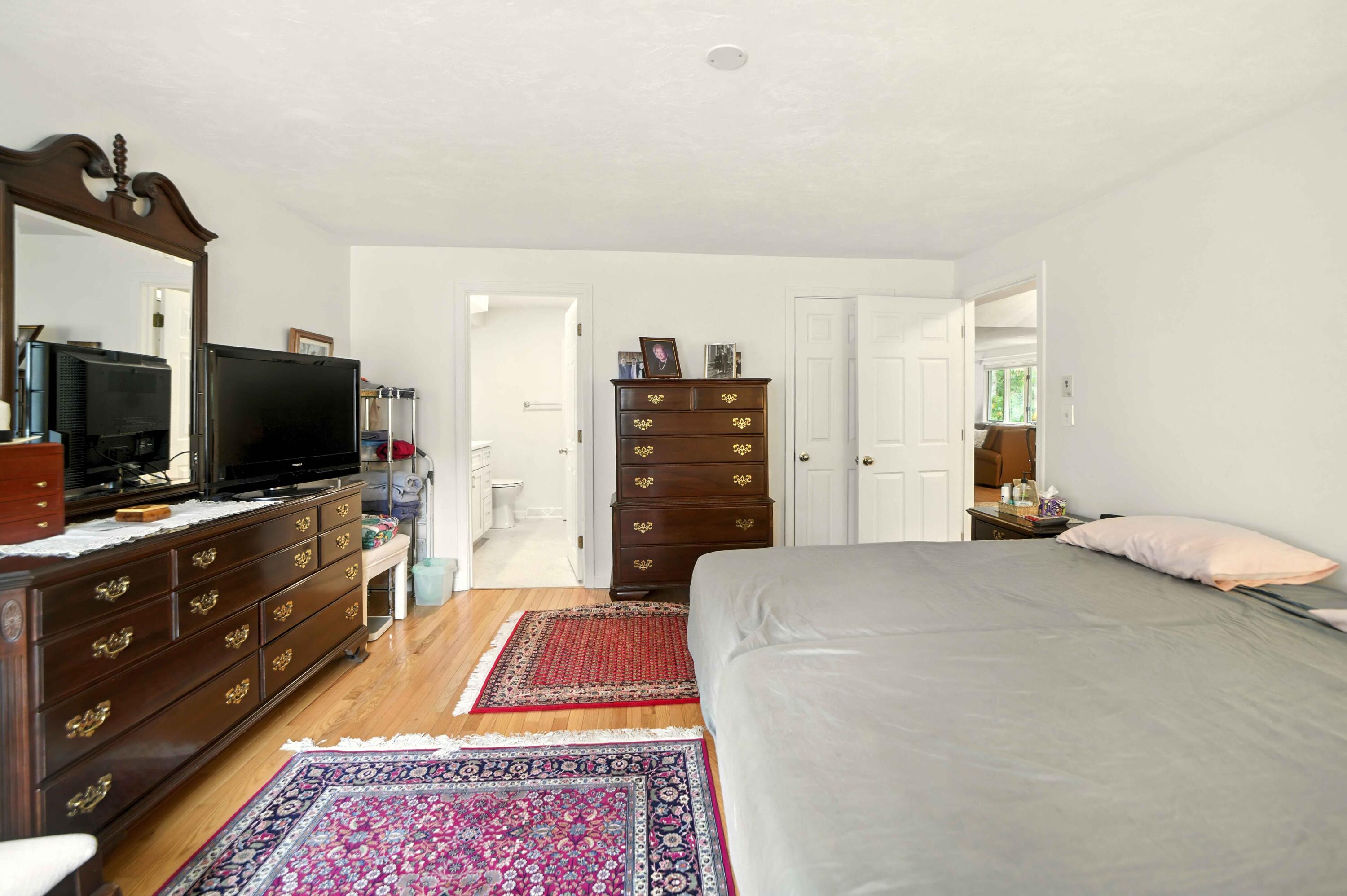 5 Kettle Lane Mashpee MA 02649