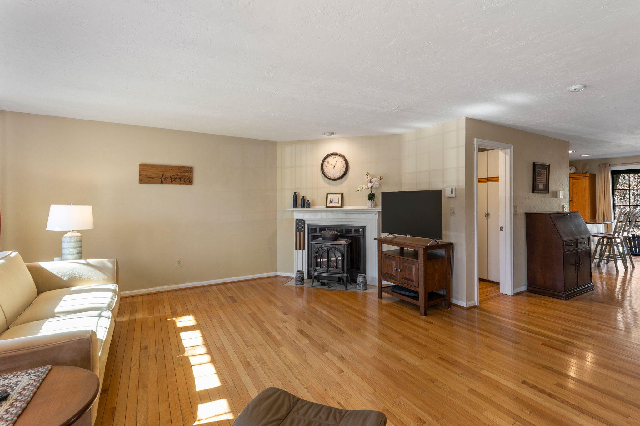 195 Falmouth Road, Unit Apt 12e, Mashpee MA photo 3