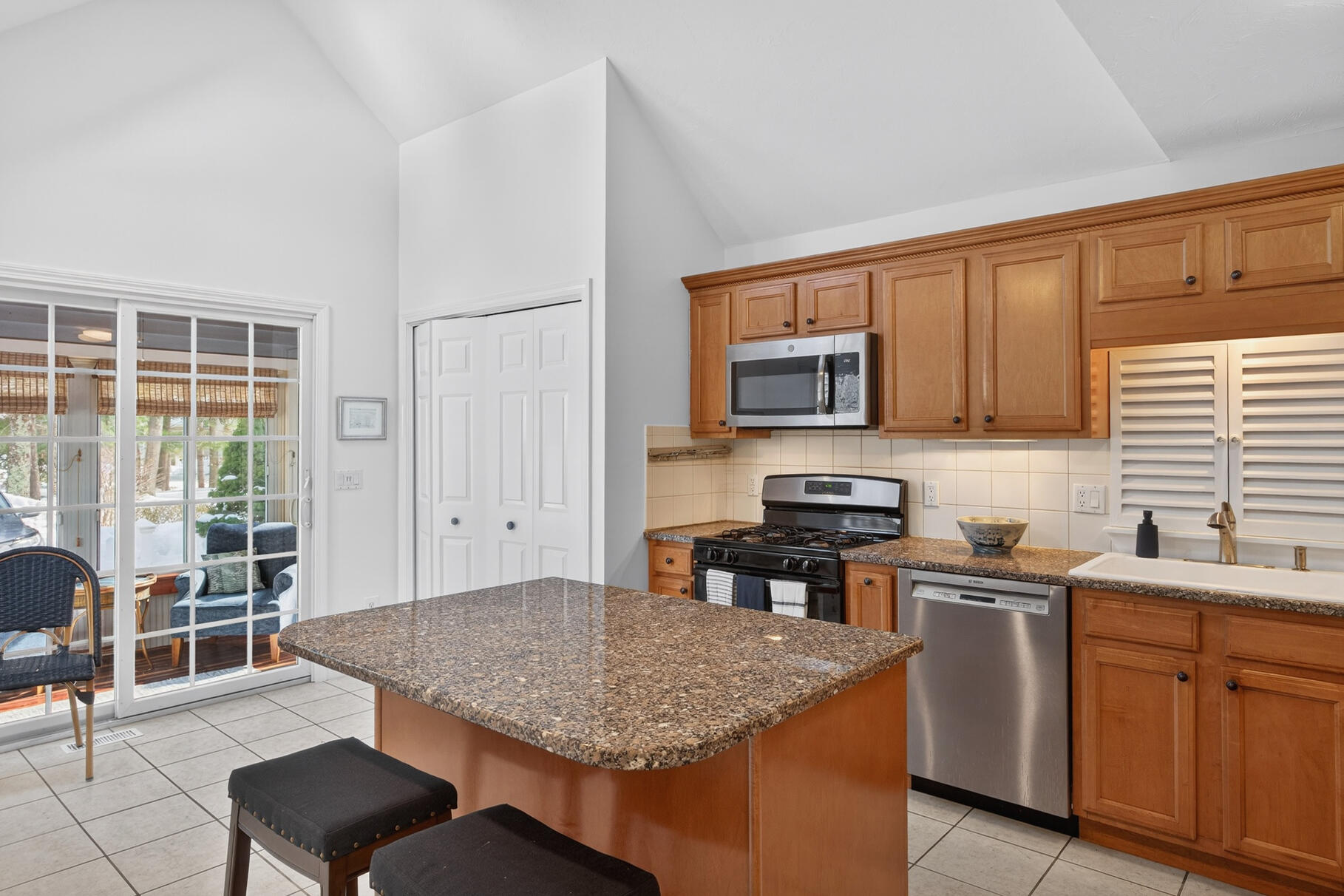 16 Gold Leaf Lane Mashpee MA 02649