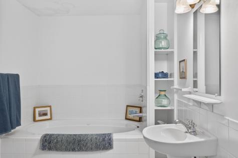 16 Gold Leaf Lane Mashpee MA 02649