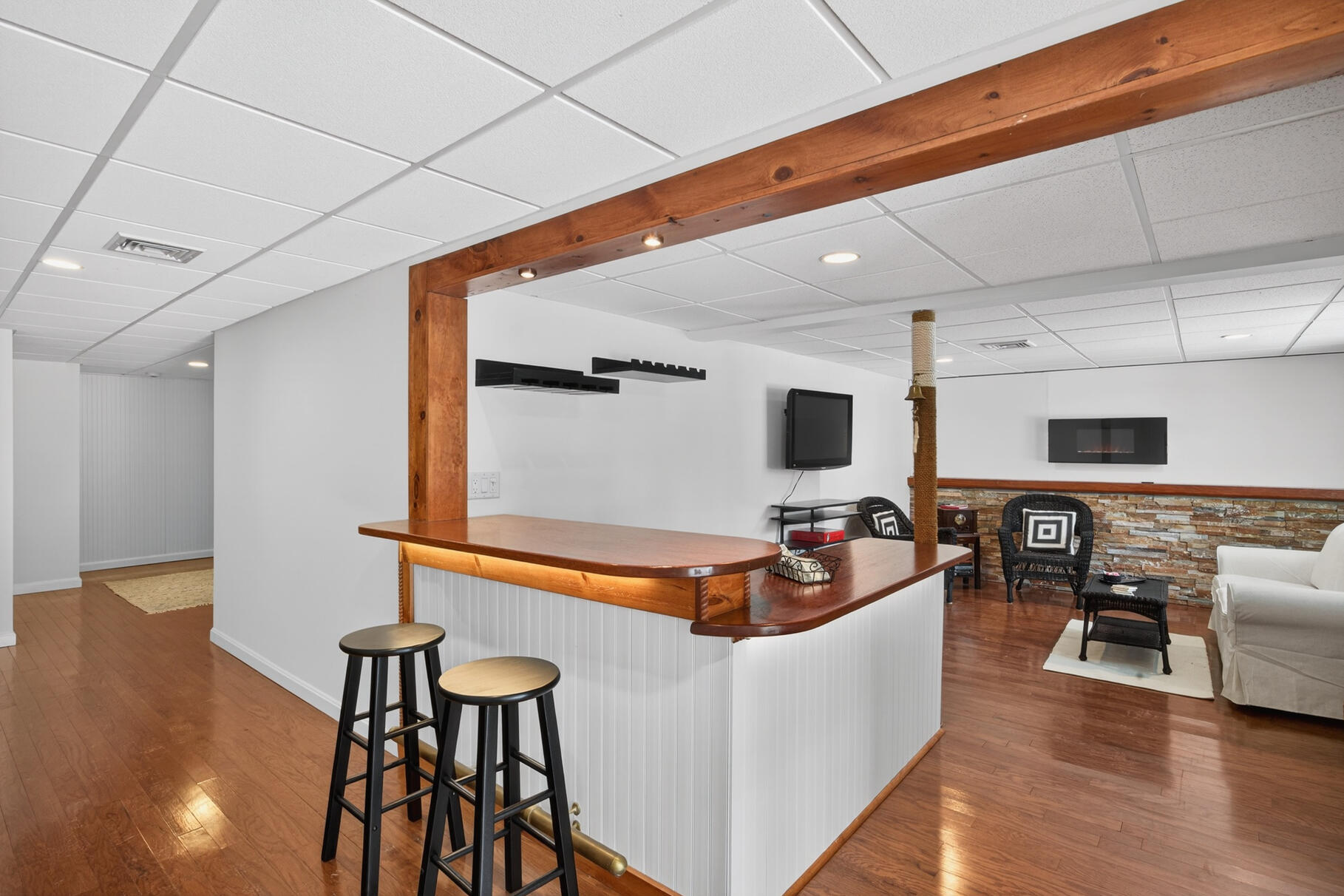 16 Gold Leaf Lane Mashpee MA 02649