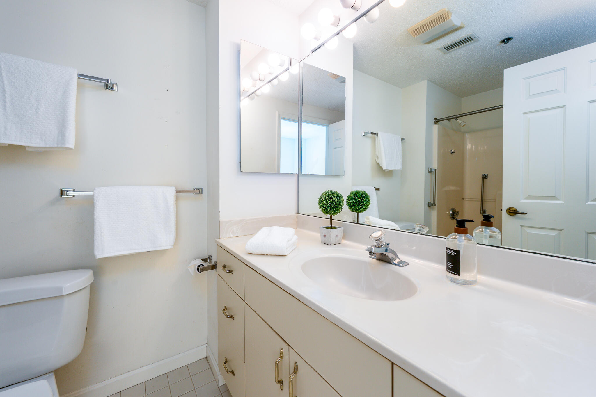 5102 Heatherwood Yarmouth MA 02675