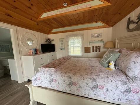 135 South Shore Drive Yarmouth MA 02664