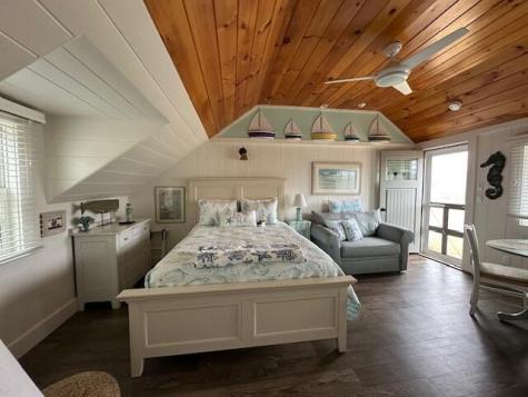 135 South Shore Drive Yarmouth MA 02664