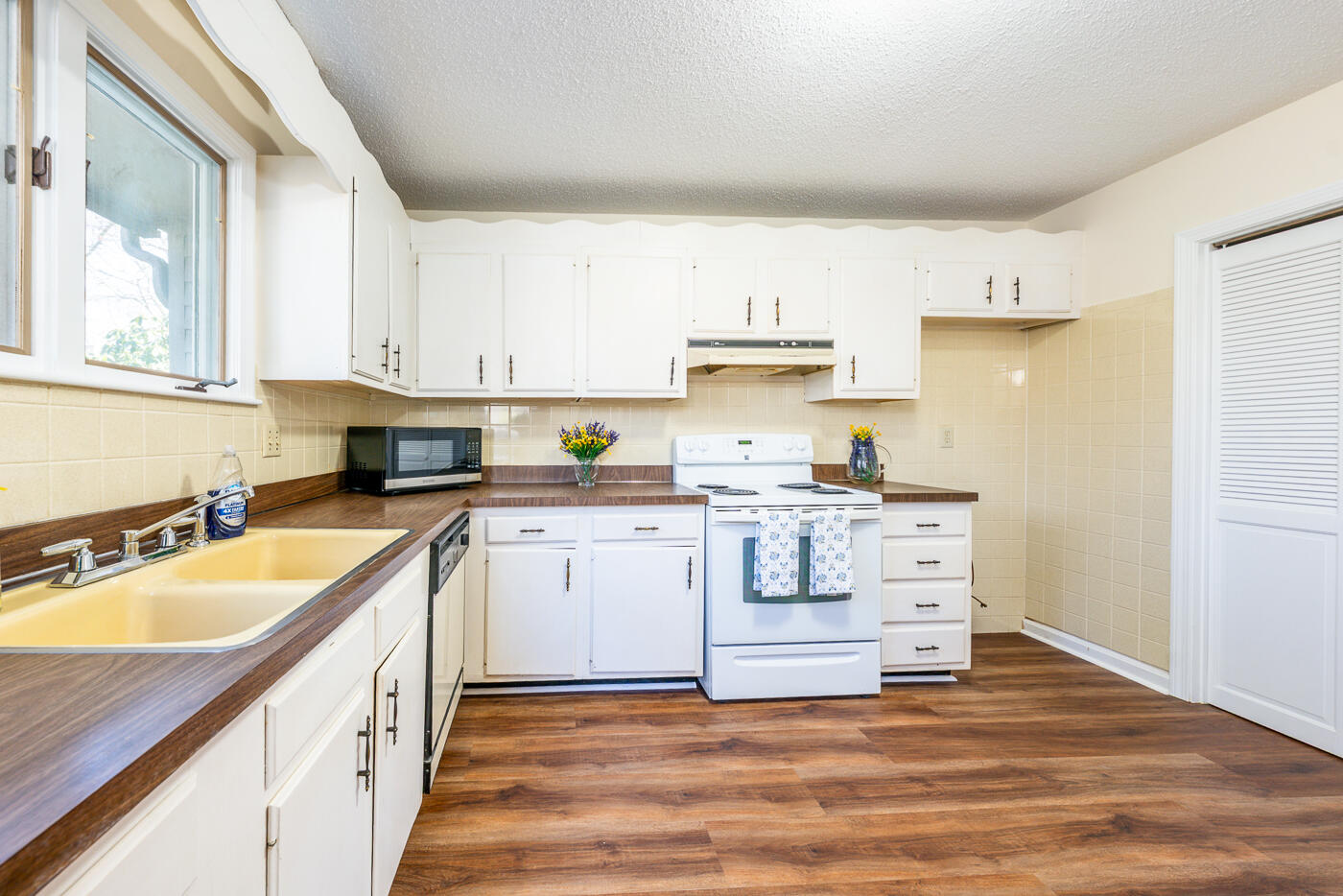 59 Route 6a Street Dennis MA 02638